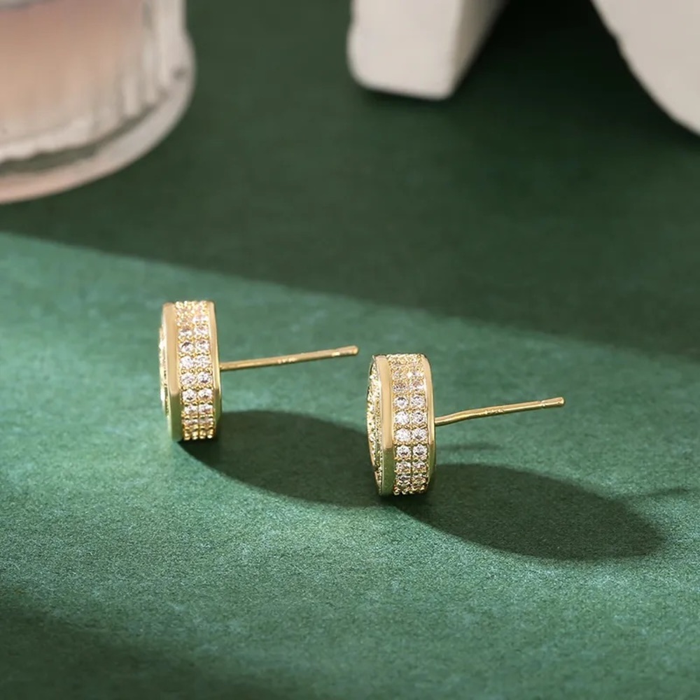 Gold-tone studs - Picture 3 of 4